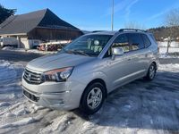 Gebraucht Ssangyong (KGM) Rodius Sapphire 155 PS (114 kW) 2014 Van / Kleinbus