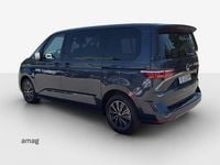 Gebraucht VW Multivan 150 PS (110 kW) 2025 Starlight blue metallic (lt5u) Van