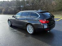 Gebraucht BMW 320 Luxury Line 184 PS (135 kW) 2013 Kombi