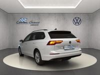 Gebraucht VW Golf VIII Life 150 PS (110 kW) 2024 Weiss Kombi