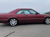 Gebraucht Mercedes 230 132 PS (97 kW) 1990