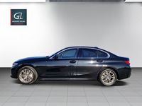 gebraucht BMW 330 i Luxury Line