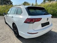 Gebraucht VW Golf VIII Life 150 PS (110 kW) 2022 Kombi