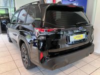 Neu Subaru Forester Sport 136 PS (100 kW) 2025 Schwarz SUV
