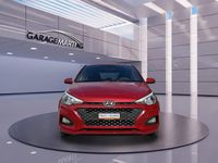 Gebraucht Hyundai i20 101 PS (74 kW) 2020 Rot Limousine