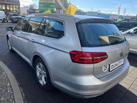 Gebraucht VW Passat Highline 220 PS (161 kW) 2015 Kombi