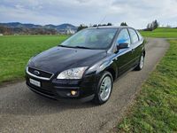 gebraucht Ford Focus 2.0i Ghia