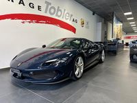 Gebraucht Ferrari 296 830 PS (610 kW) 2024 Blau Cabrio