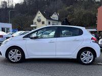 Gebraucht Peugeot 208 Signature Sky 82 PS (60 kW) 2019 Kleinwagen