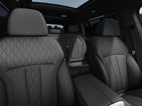 Neu BMW X7 Comfort Edition 392 PS (288 kW) 2026 Grau SUV