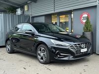 gebraucht Hyundai i30 Fastback 1.5 T-GDi Amplia 48V MH