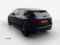 Gebraucht Mercedes B200 Night 163 PS (119 kW) 2021 Bleu Van / Kleinbus