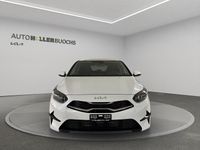 Gebraucht Kia Ceed 140 PS (102 kW) 2024 Weiss Kleinwagen