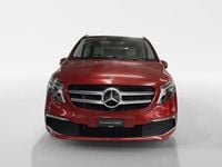 Gebraucht Mercedes V300 Avantgarde 237 PS (174 kW) 2023 Rot Van / Kleinbus