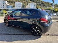 Gebraucht Peugeot 208 Signature Sky 82 PS (60 kW) 2019 Kleinwagen