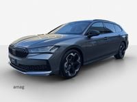 Neu Skoda Superb SportLine 266 PS (195 kW) 2025 Graphite grau, metallic Kombi