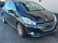 Gebraucht Peugeot 208 Allure 120 PS (88 kW) 2012 Kleinwagen