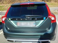 Gebraucht Volvo V60 CC Summum 190 PS (139 kW) 2016 Kombi