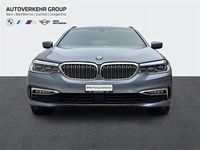 Gebraucht BMW 520 Comfort Edition 190 PS (139 kW) 2018 Blau Kombi