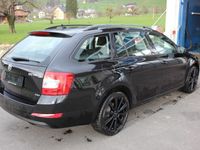 gebraucht Skoda Octavia Combi 2.0 TDI Style 4x4 DSG