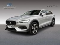 Gebraucht Volvo V60 CC Plus 211 PS (155 kW) 2023 Silber Kombi