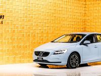 Gebraucht Volvo V40 Momentum 190 PS (139 kW) 2016