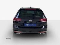 Gebraucht VW Passat Elegance 200 PS (147 kW) 2023 Deep black perlato Kombi