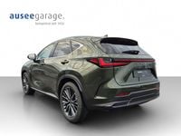 Neu Lexus NX450h+ 185 PS (136 kW) 2025 Grün SUV