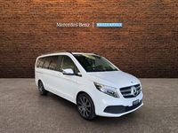Gebraucht Mercedes V250 190 PS (139 kW) 2020 Weiss Van / Kleinbus