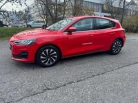 Neu Ford Focus Titanium 125 PS (91 kW) 2025