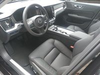 Gebraucht Volvo V60 Core 163 PS (119 kW) 2024 Kombi