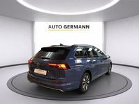 Gebraucht VW Golf VIII Life 116 PS (85 kW) 2025 Blau Kombi