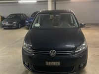 Gebraucht VW Touran Trendline 140 PS (102 kW) 2014 Van / Kleinbus