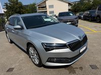 Gebraucht Skoda Superb Style 200 PS (147 kW) 2023 Silber Kombi