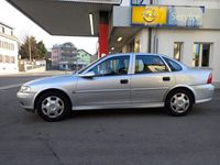 gebraucht Opel Vectra 1.8i 16V Avantage