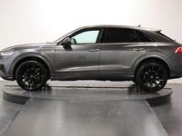 Gebraucht Audi Q8 Ambiente 381 PS (280 kW) 2023 Grau SUV