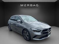 Neu Mercedes B200 163 PS (119 kW) 2025 Grau Van / Kleinbus