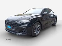 Gebraucht Audi Q8 Ambiente 394 PS (289 kW) 2024 Mythosschwarz metallic SUV