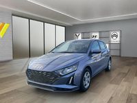 Neu Hyundai i20 101 PS (74 kW) 2025 Blau Limousine