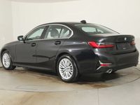 gebraucht BMW 320 i Steptronic Luxury Line