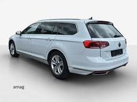 Gebraucht VW Passat Elegance 200 PS (147 kW) 2023 Gletscherweiss metallic Kombi