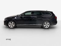 Gebraucht VW Passat Elegance 200 PS (147 kW) 2023 Deepblack perleffekt Kombi