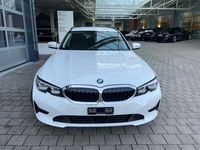 gebraucht BMW 330e x DriveTouring Steptronic