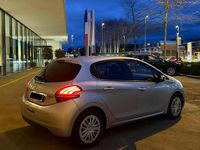 Gebraucht Peugeot 208 Style 82 PS (60 kW) 2017 Kleinwagen