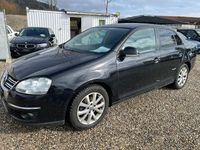 Gebraucht VW Jetta Highline 122 PS (89 kW) 2009 Limousine