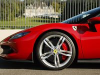 Gebraucht Ferrari 296 830 PS (610 kW) 2024 Coupé