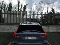 Gebraucht Volvo V60 R-Design 250 PS (183 kW) 2021 Kombi