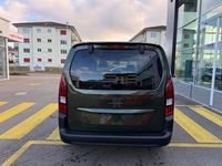 Neu Peugeot Rifter Allure 130 PS (95 kW) 2025 Grün Van / Kleinbus