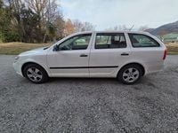 Gebraucht Skoda Octavia Ambiente 122 PS (89 kW) 2011 Kombi