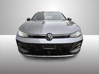 Neu VW Passat R-line 192 PS (141 kW) 2026 Grau Kombi